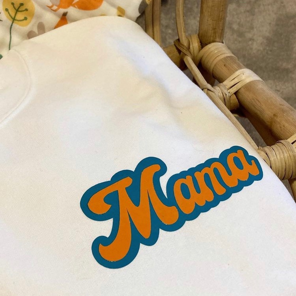 MAMA sweater